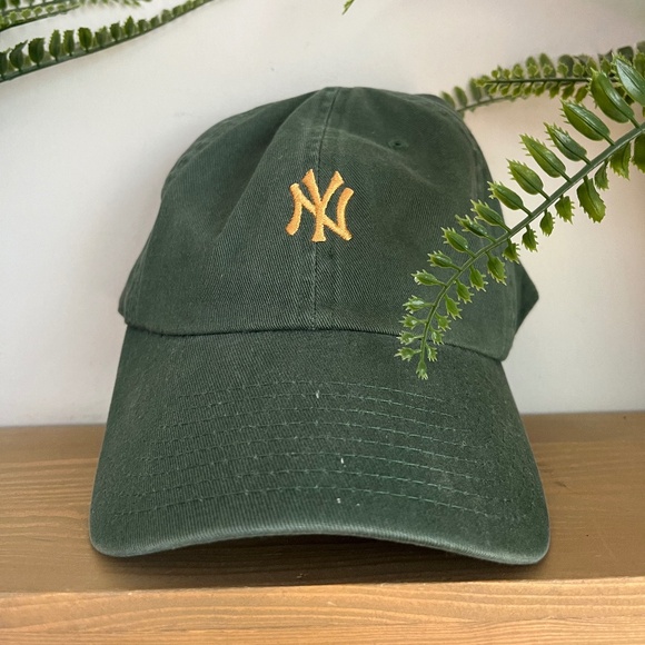 ’47 Brand New York Yankees Green Baseball Cap – Adjustable - Picture 1 of 6